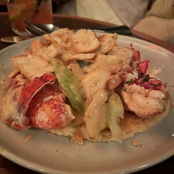 The Bungalow Kitchen - The lobster pot pie was phenomenal and the puff pastry paired perfectly with it - New American Near Me - Tiburon, California The Bungalow Kitchen - The lobster pot pie was phenomenal and the puff pastry paired perfectly with it - New American Near Me - Tiburon, California