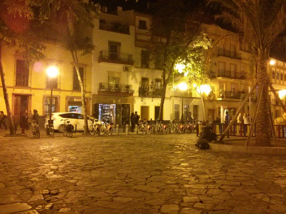 Los Botellines