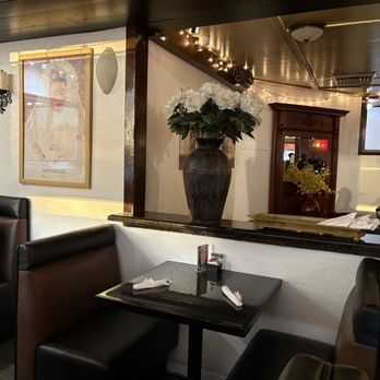 Los Amigos Bar & Grill - Inside - Mexican Near Me - Burbank, California