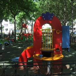 Aire de Jeux Place de la Reconnaissance