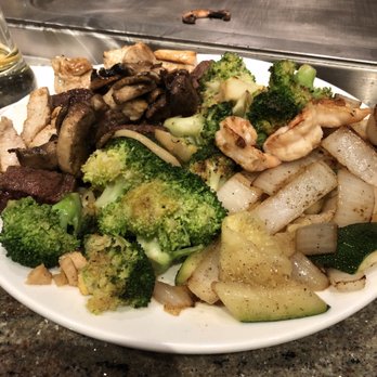 Encore Teppan - Chicken and Steak with a side of broccoli - Teppanyaki Near Me - Diamond Bar, California Encore Teppan - Chicken and Steak with a side of broccoli - Teppanyaki Near Me - Diamond Bar, California