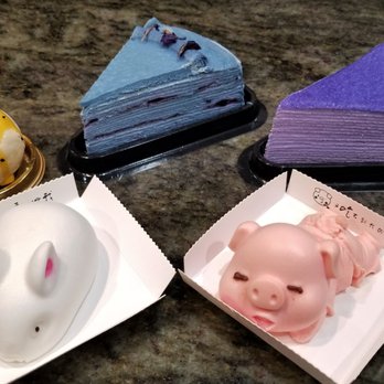Timeless Tea - Blueberry crepe cake, taro crepe cake, piggy and bunny panna cotta, red bean egg yolk pastry - Desserts Near Me - Seattle, Washington Timeless Tea - Blueberry crepe cake, taro crepe cake, piggy and bunny panna cotta, red bean egg yolk pastry - Desserts Near Me - Seattle, Washington
