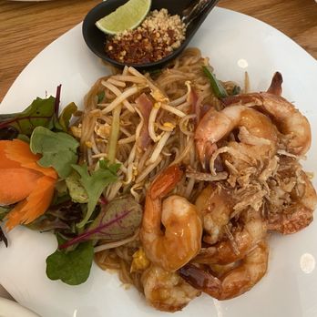 Silk n Spice Thai Cuisine - I ordered Char-Grilled Chicken Pad Thai but I got Signature Shrimp Pad Thai (too sweet) - Thai Near Me - Cypress, Texas