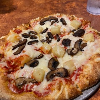 Mellow Mushroom - Build your own with vegan cheese, mushrooms, and pineapples - Pizza Near Me - Fayetteville, Arkansas