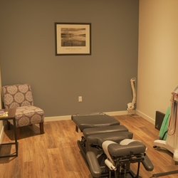Active Wellness Chiropractic - Treatment room