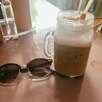 Polo's Café Mango - Iced vanilla cappuccino - Mexican Near Me - Isla Mujeres, ROO