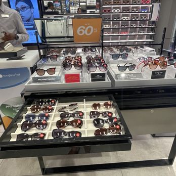Sunglass Hut - 7.6.24 - Sunglasses Near Me - Hanover, Maryland