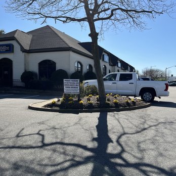 Cape Henry Professional Center - Chiropractors Near Me - Virginia Beach, Virginia
