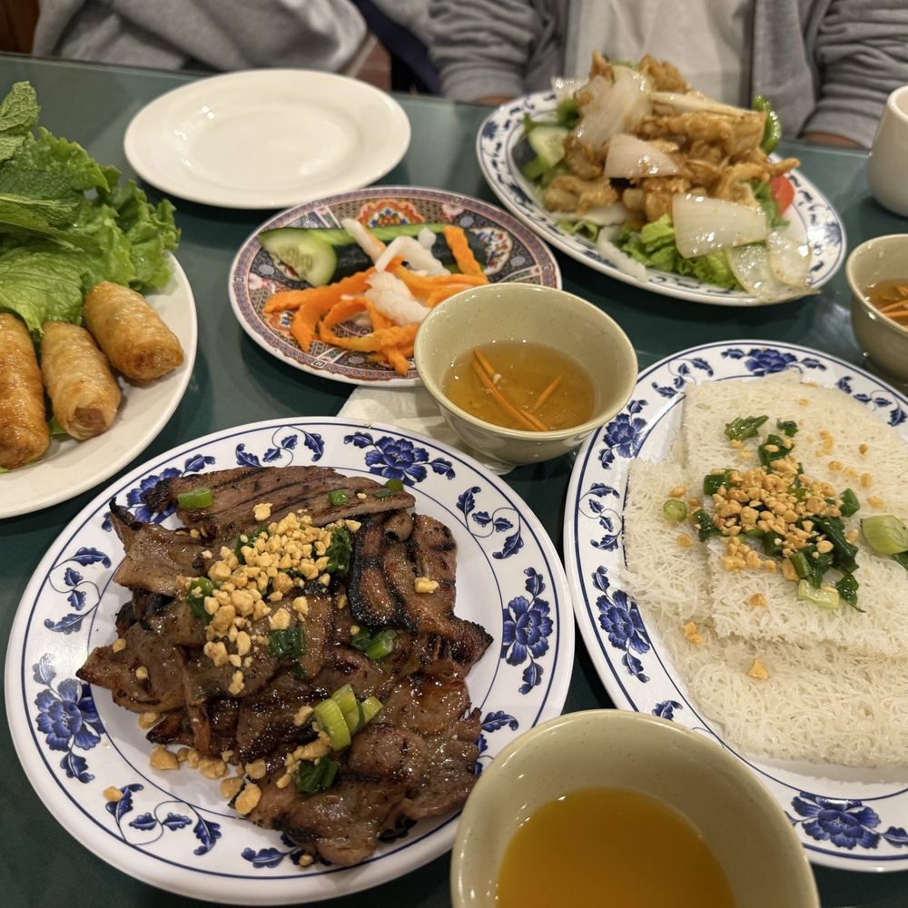 Huong Xuan - Vietnamese Near Me - Jackson Heights, New York Huong Xuan - Vietnamese Near Me - Jackson Heights, New York