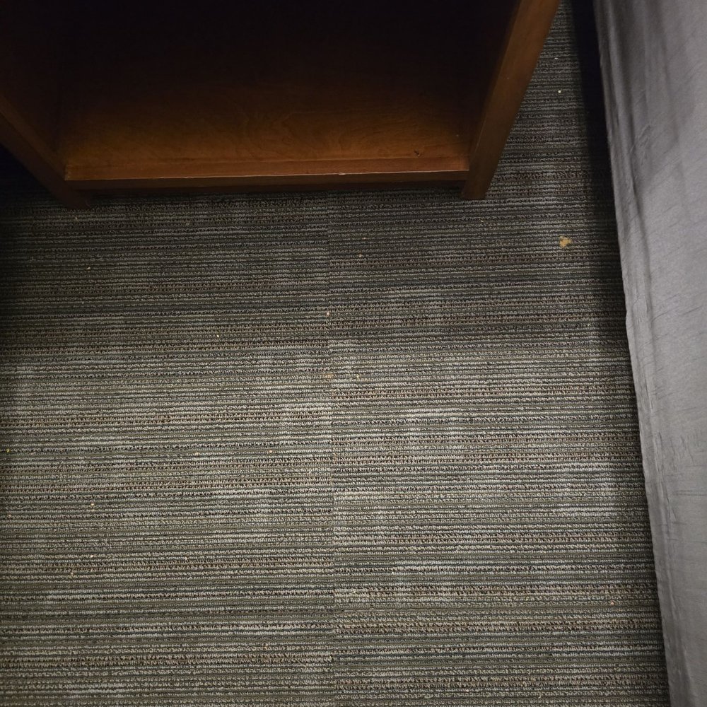 Good Nite Inn Camarillo - Carpet never vacuumed. - Hotels Near Me - Camarillo, California Good Nite Inn Camarillo - Carpet never vacuumed. - Hotels Near Me - Camarillo, California