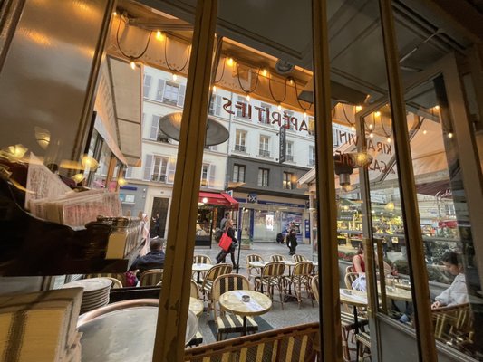 Le Petit Cler by null