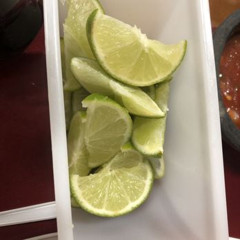 Taqueria Los Comales Logan Square - Fresh limes - Mexican Near Me - Chicago, Illinois