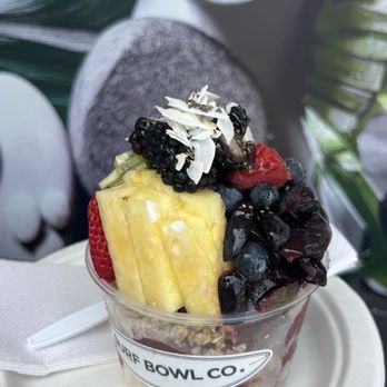 Surf Bowl Co - Small size bowl - Acai Bowls Near Me - San Diego, California Surf Bowl Co - Small size bowl - Acai Bowls Near Me - San Diego, California