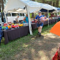 Hazen Flea Market