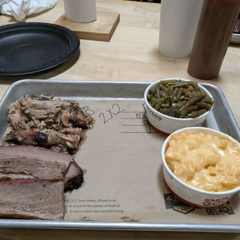 4 Rivers Smokehouse - Barbeque Near Me - Kissimmee, Florida 4 Rivers Smokehouse - Barbeque Near Me - Kissimmee, Florida