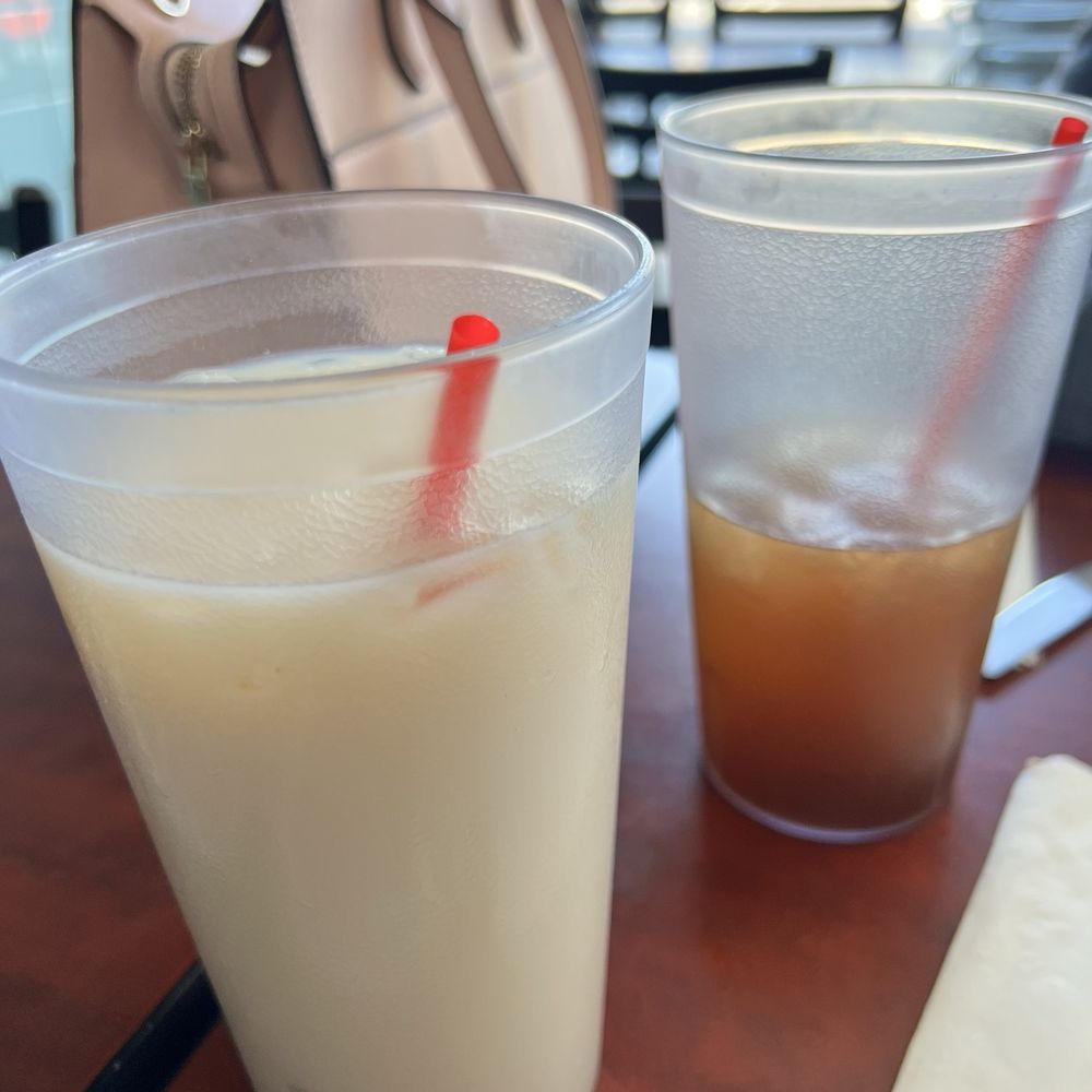 El Paraiso Restaurante - Horchata & Tamarindo - Salvadoran Near Me - Lake Forest, California El Paraiso Restaurante - Horchata & Tamarindo - Salvadoran Near Me - Lake Forest, California