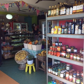 Island Fruit Barn - Deli cum cafe - Shopping Near Me - North Stradbroke Island, QLD