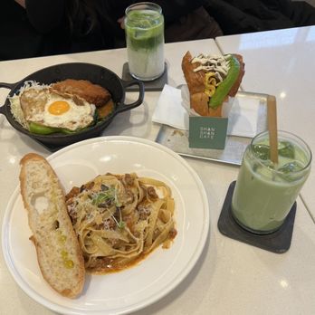 La Petite Colline - Bakeries Near Me - Toronto, Ontario