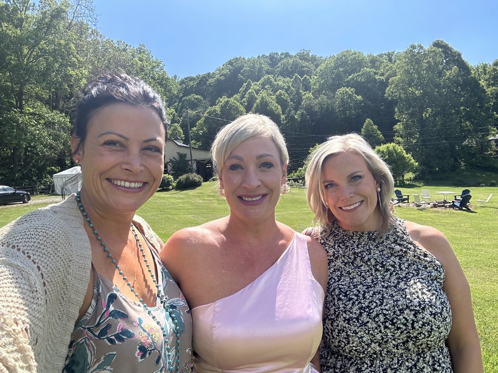 Tans On the Glow Logo