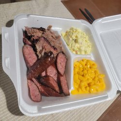 Tony's Barbeque & Steak House - 11.11.25 - 2 meat plate, ordered was moist brisket & chicken, received moist brisket & sausage w/potato salad & mac & cheese