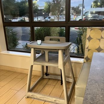 Best Western - Baby is in charge of TV Viewing in the Complimentary Breakfast Dining Room - Hotels Near Me - Surprise, Arizona Best Western - Baby is in charge of TV Viewing in the Complimentary Breakfast Dining Room - Hotels Near Me - Surprise, Arizona