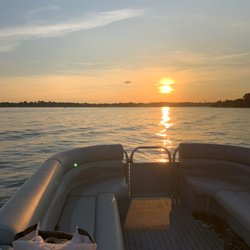 Quickwake Industries