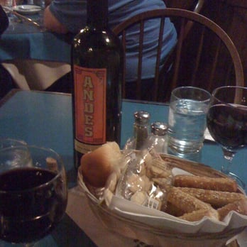 Cliff's Elbow Room - Wine & Bread - American Near Me - Jamesport, New York