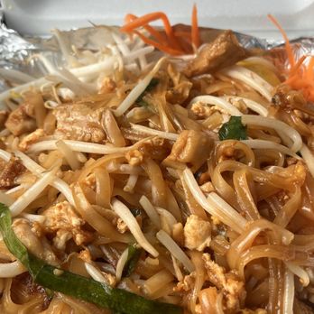Sang Dao Restaurant - PAD THAI - Thai Near Me - San Diego, California Sang Dao Restaurant - PAD THAI - Thai Near Me - San Diego, California