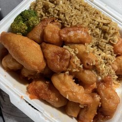 D6. Orange Chicken Combo