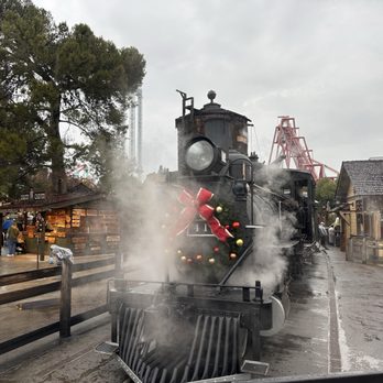 Knott's Merry Farm - Train - Amusement Parks Near Me - Buena Park, California Knott's Merry Farm - Train - Amusement Parks Near Me - Buena Park, California