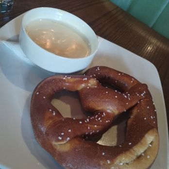Amaro’s Table - Bavarian Fondue and Pretzel - New American Near Me - Castle Rock, Washington