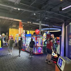 Dave & Buster's Columbia