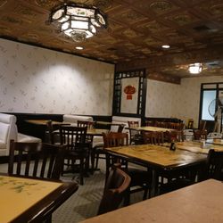 Kuo's Chinese Restaurant - Dining room