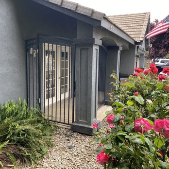 No Limit Welding - Outside view, Efrain works with you on the design. Love his work. This is the first of 2 jobs that he is doing for me. - Metal Fabricators Near Me