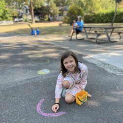 Florence Pointe Park - Coco the chalk artist.