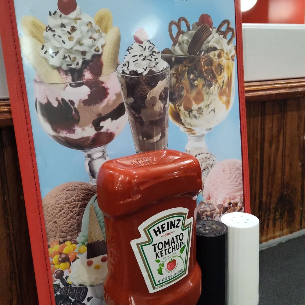 Friendly's - Ice cream menu condiments - Breakfast & Brunch Near Me - Norwood, Massachusetts