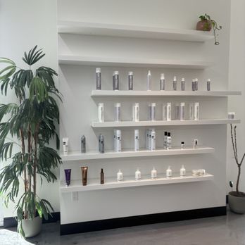 EVŌQ SALON - Hair Salons Near Me - Las Vegas, Nevada