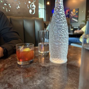Frog & Slim - New American Near Me - Sacramento, California