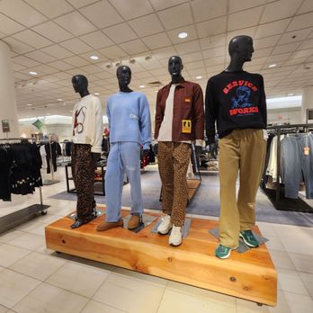 Nordstrom Shops at Merrick Park - Department Stores Near Me - Coral Gables, Florida