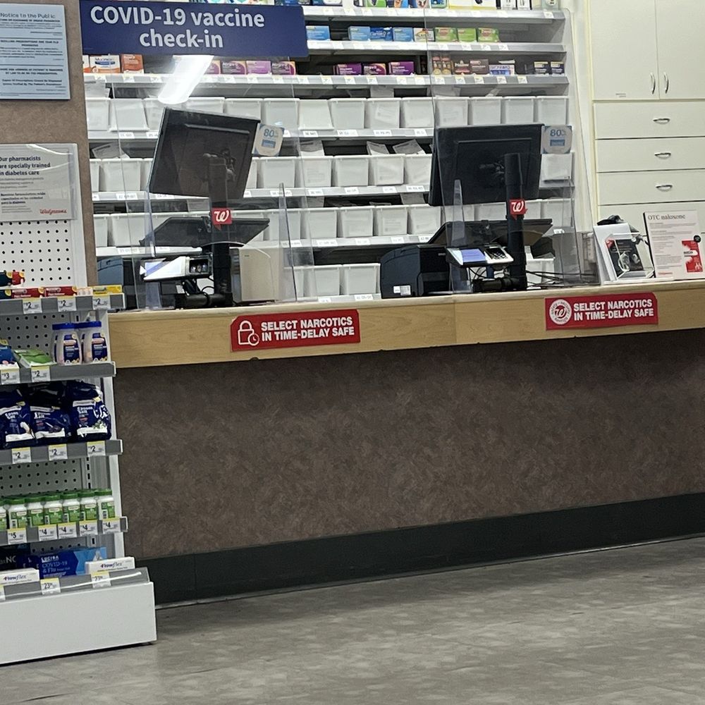 Walgreens - The line with a clear sign. - Drugstores Near Me - Albuquerque, New Mexico Walgreens - The line with a clear sign. - Drugstores Near Me - Albuquerque, New Mexico