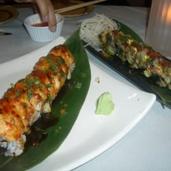 Chomp Rockin' Sushi - Baked scallop roll