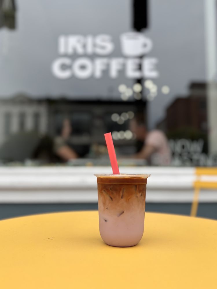 Iris Coffee Logo