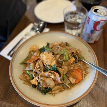 Khao Thai Restaurant - Pad See Ew - Thai Near Me - Saratoga, California Khao Thai Restaurant - Pad See Ew - Thai Near Me - Saratoga, California