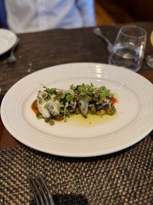 Arethusa al tavolo by null