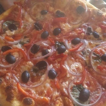 Taverniti - Pizza mediterraneo. - Italian Near Me - Toronto, Ontario Taverniti - Pizza mediterraneo. - Italian Near Me - Toronto, Ontario