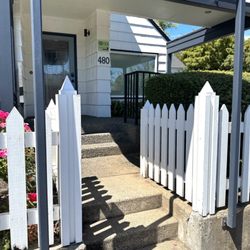 Noi Massage Comfort and Spa - Path leading to front gate