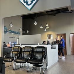 Advanced Bone & Joint - Orthopedic Urgent Care - Front desk seating inside