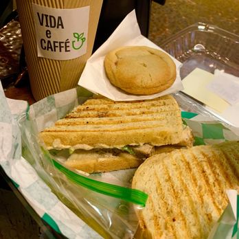 Vida e Caffé - Coffee & Tea Near Me - Globe, Arizona