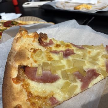 Carnegie Pizza - Pizza Near Me - New York, New York Carnegie Pizza - Pizza Near Me - New York, New York