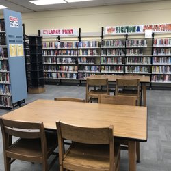 Southampton Free Library - Fiction shelves to the left including large print, and all new selections to the right